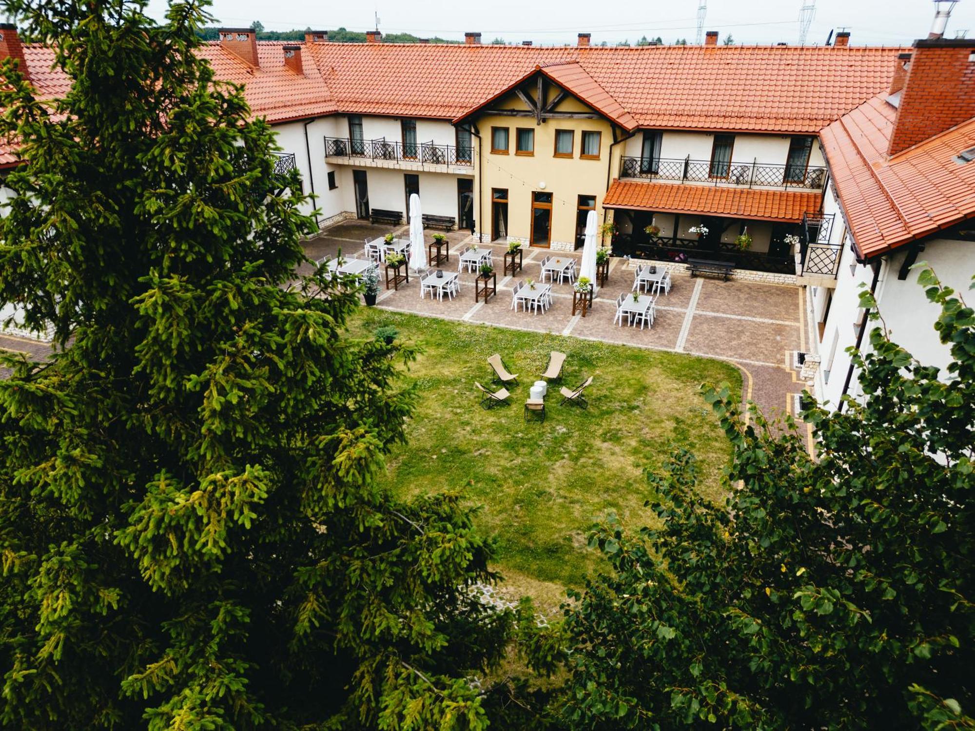 Hotel Pod Figura Ogrodzieniec Exterior photo